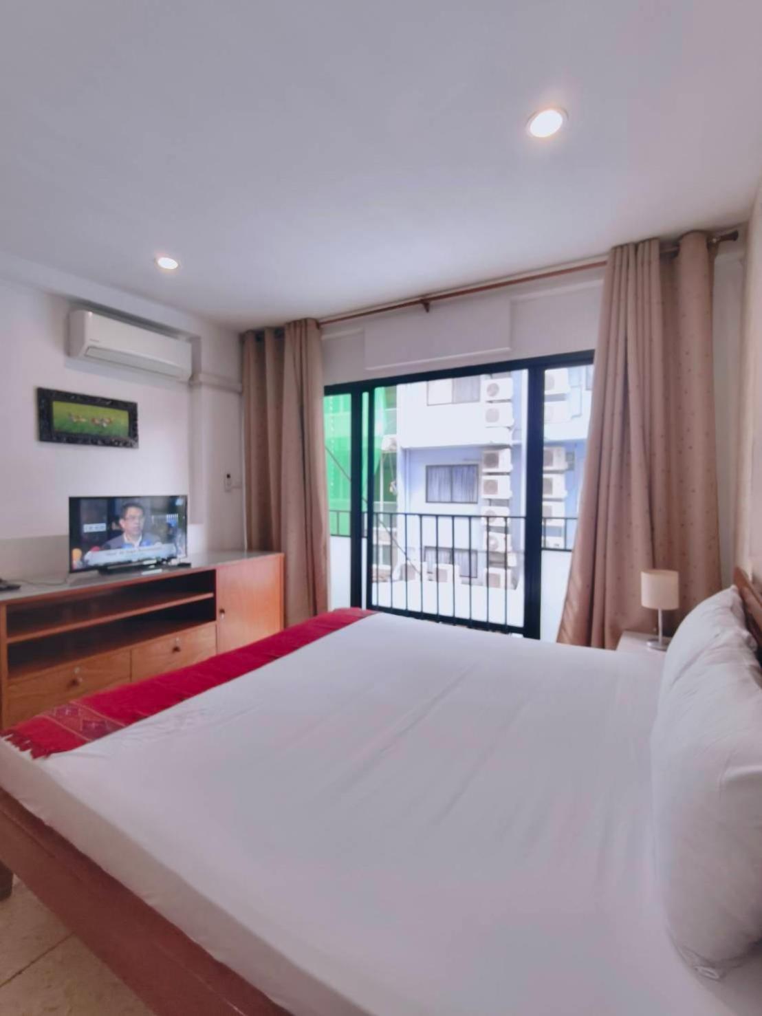 Cloud No 3 Serene Oasis King Bed In Bkk Heart * Bangkok